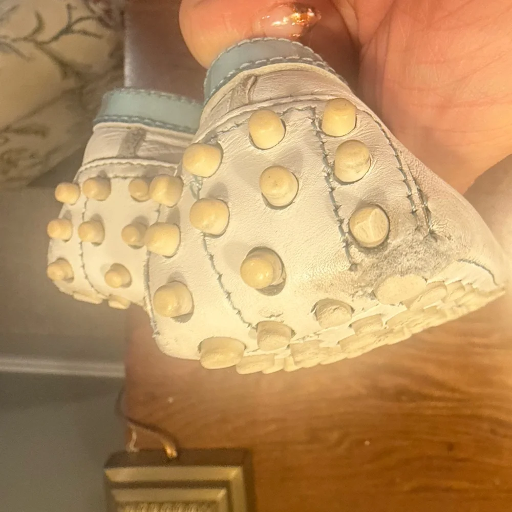 Tod's White Leather Driving Loafers Flats w/Light Blue Trim Size 5 MSRP $495 - Picture 9 of 11